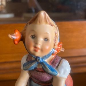 💙TM3 ‘Little Helper’ Hummel Goebel #73